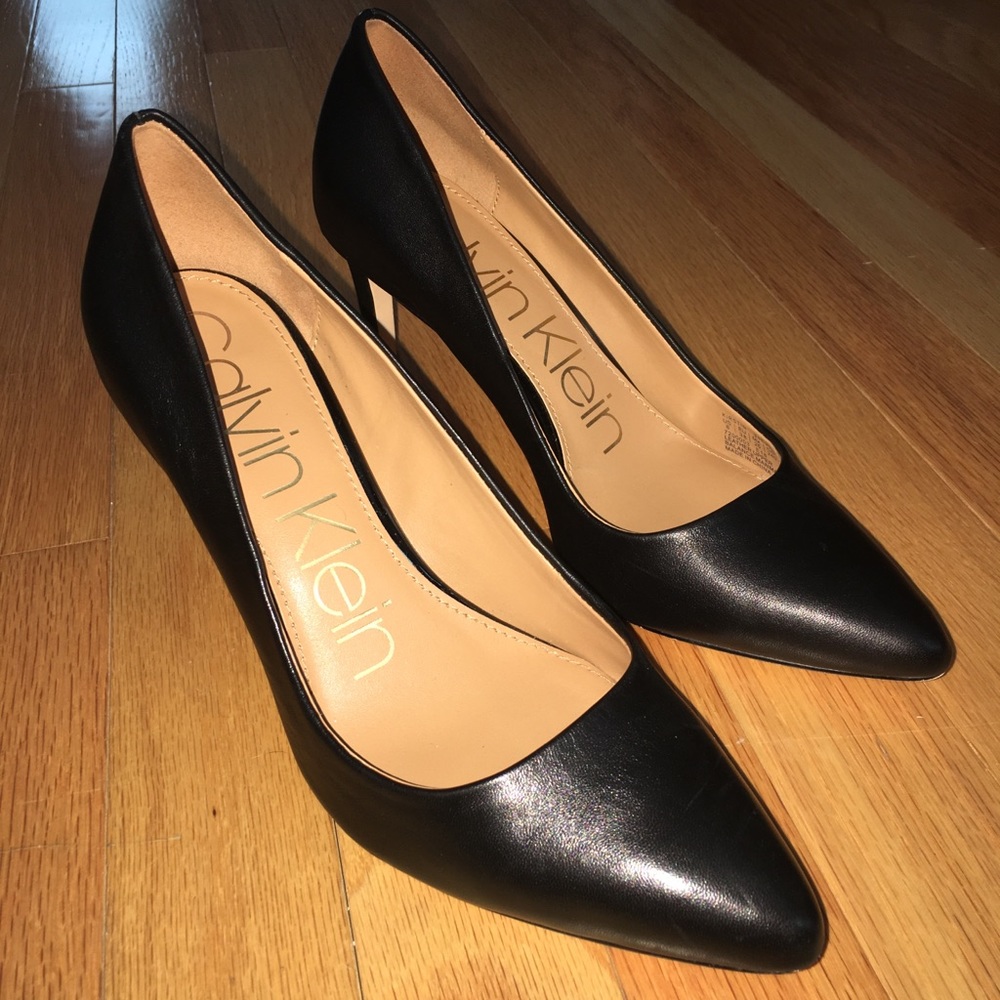 Calvin Klein Kirstin Nappa Leather Pump size 8